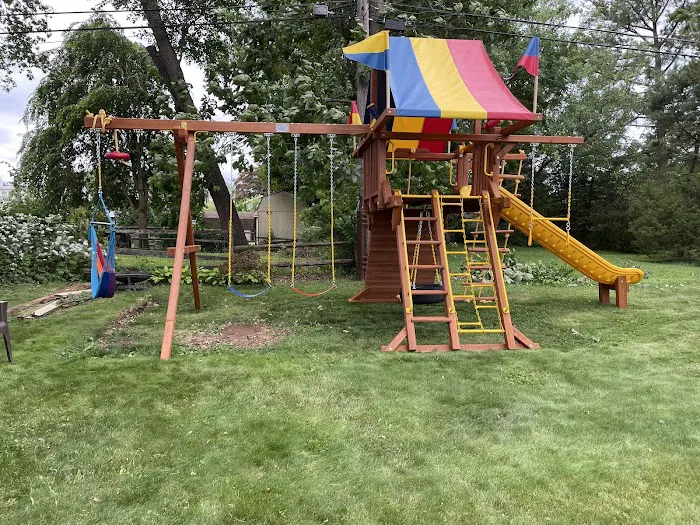 Rainbow Swing Set Superstores Picture 6
