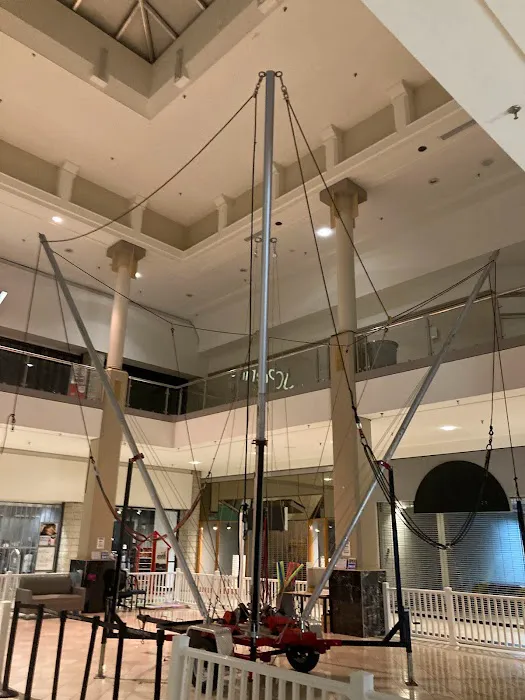 Montgomery Mall Bungee Jump Picture 2