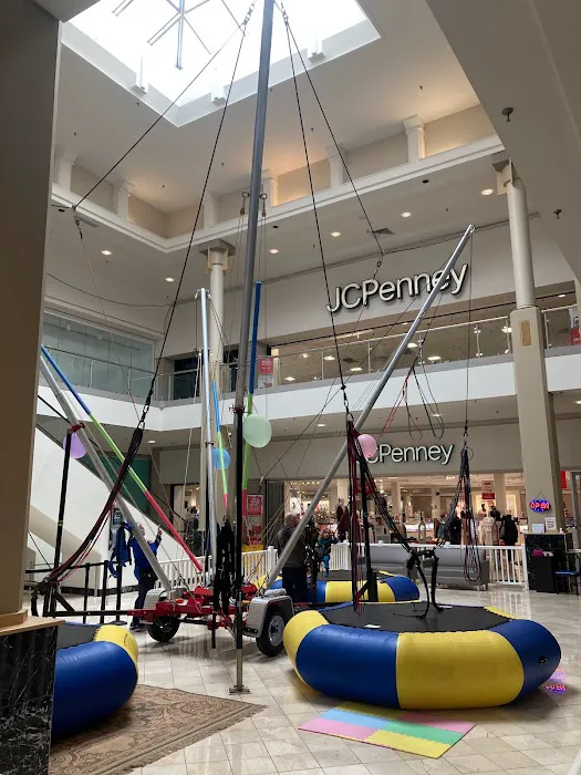 Montgomery Mall Bungee Jump Picture 5