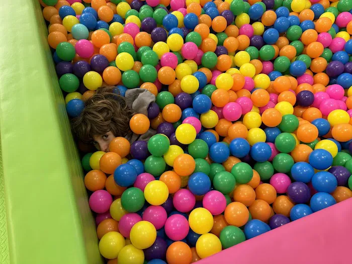 JoyLand club Picture 2