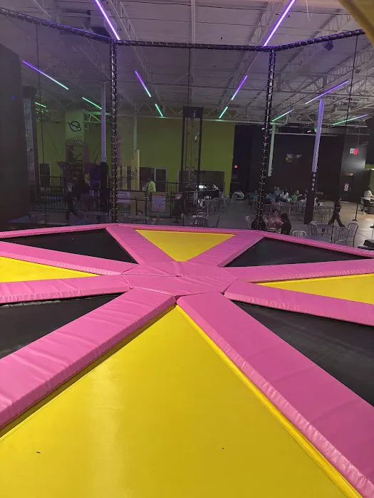 Urban Air Trampoline and Adventure Park Picture 8