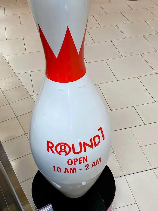 Round1 Bowling & Arcade Deptford Mall Picture 6
