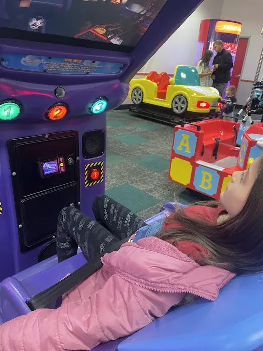 Chuck E. Cheese Picture 2