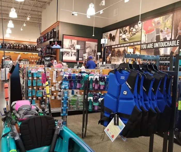 DICK'S Sporting Goods Picture 8