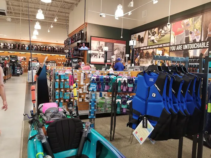 DICK'S Sporting Goods Picture 9