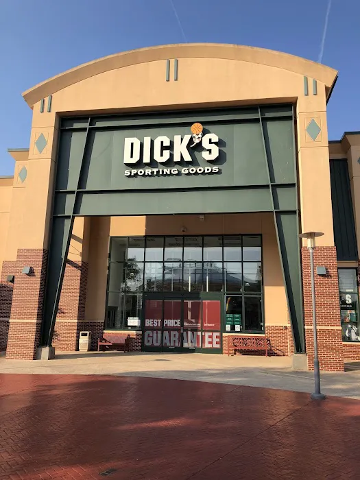 DICK'S Sporting Goods Picture 8