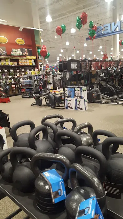 DICK'S Sporting Goods Picture 9