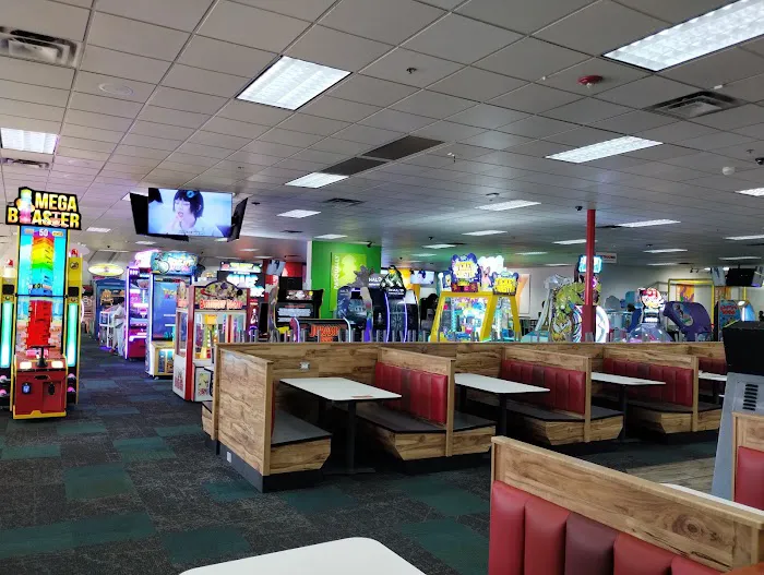 Chuck E. Cheese Picture 5