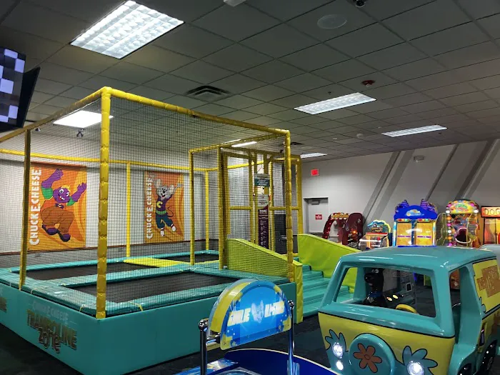 Chuck E. Cheese Picture 4
