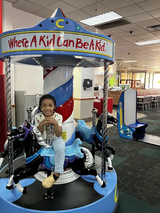 Chuck E. Cheese Picture 3