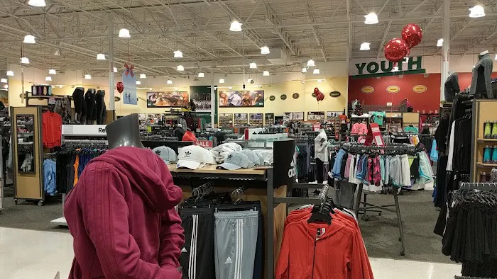 DICK'S Sporting Goods Picture 9