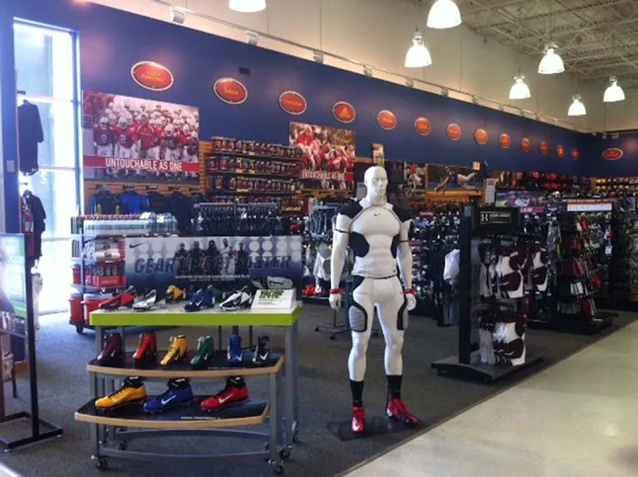 DICK'S Sporting Goods Picture 10