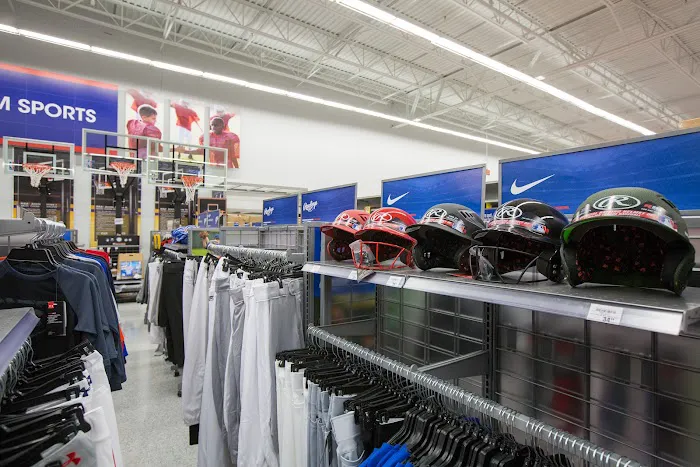Academy Sports + Outdoors Picture 3