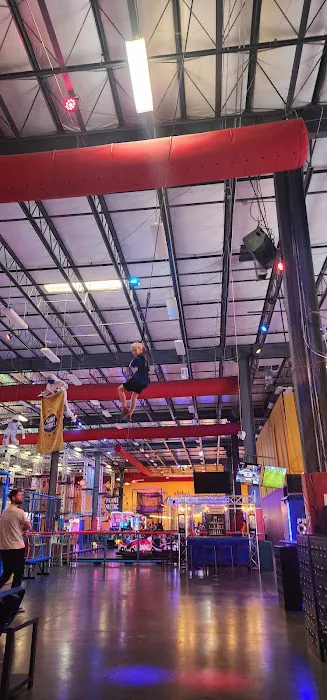 Planet Obstacle - Adventure Park Picture 5
