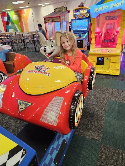 Chuck E. Cheese Picture 9