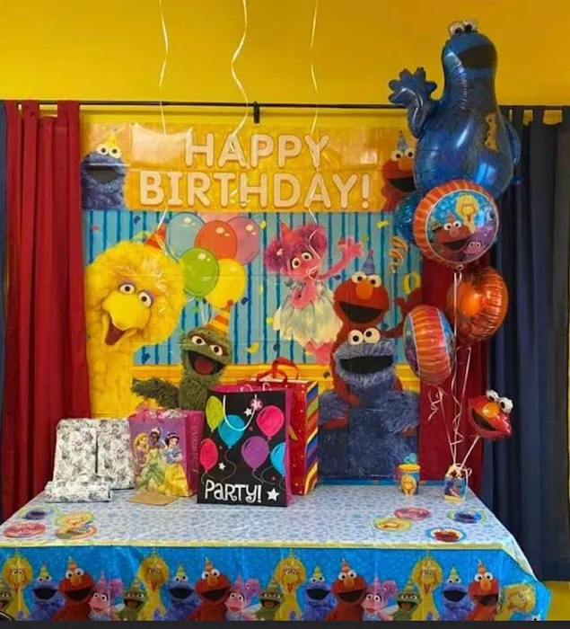 LolliPops Indoor Playground & Party Place Picture 6