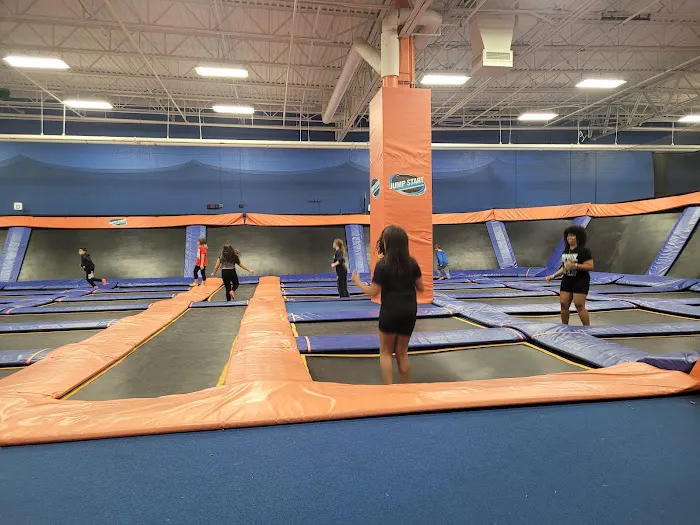 Jump Start Trampoline Park Picture 2