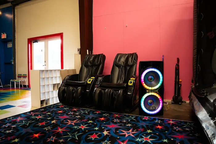 Indoor Jumpy Place Parties & More Picture 6