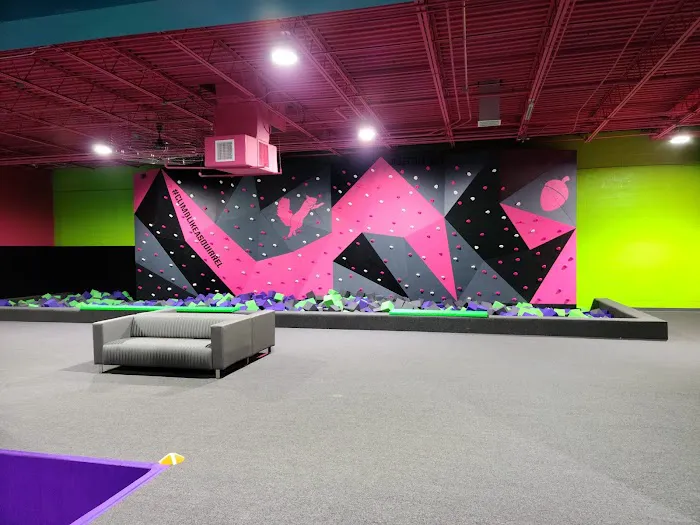 Flying Squirrel Trampoline Park Picture 5