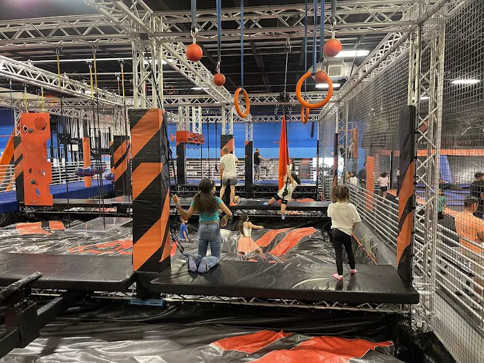 Sky Zone Trampoline Park Picture 4