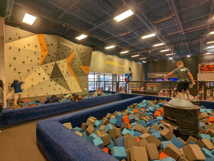 Sky Zone Trampoline Park Picture 7