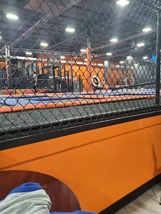 Sky Zone Trampoline Park Picture 5