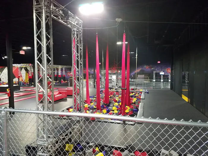 Sky Zone Trampoline Park Picture 4