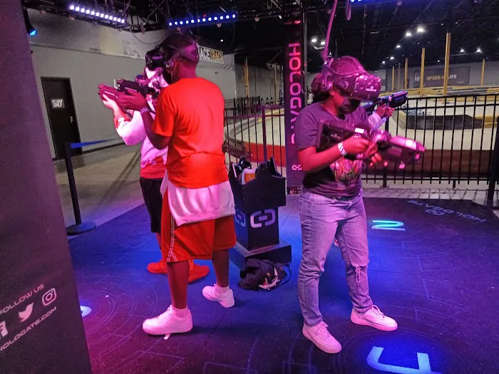 Amp Up Action Park Go-Karting and Axe Throwing - St. Louis Picture 4