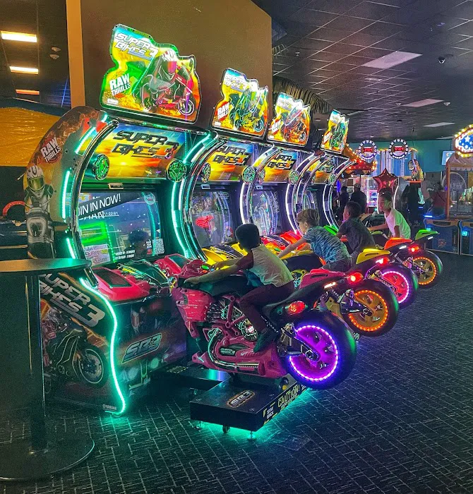 Kokomo Joe's Family Fun Center Picture 4