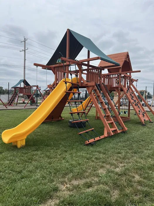 Bergfeld Recreation - Playsets Picture 5