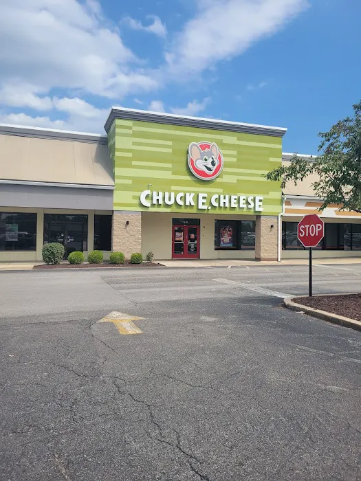 Chuck E. Cheese Picture 4