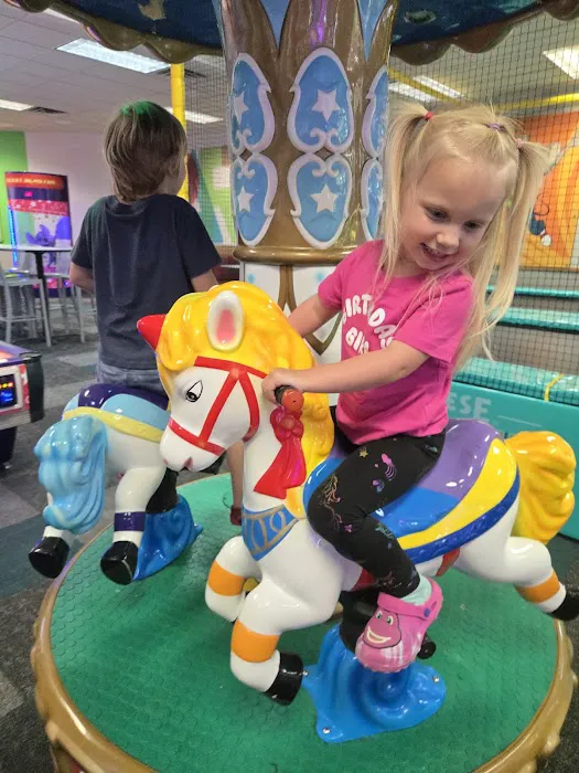 Chuck E. Cheese Picture 8