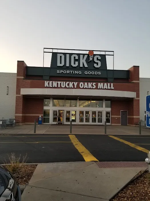 DICK'S Sporting Goods Picture 2