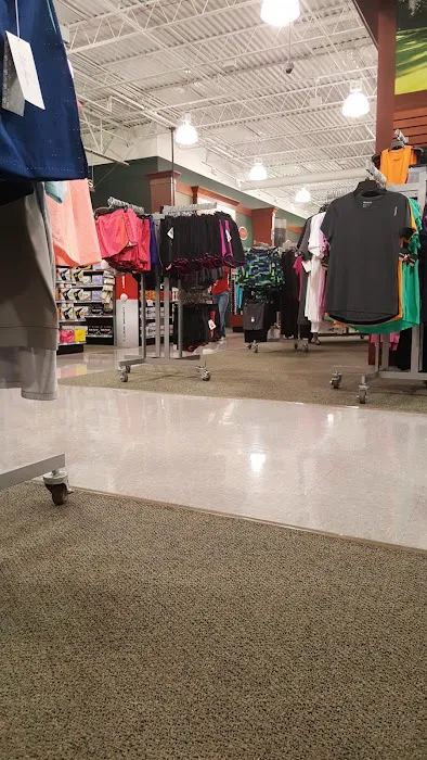 DICK'S Sporting Goods Picture 8
