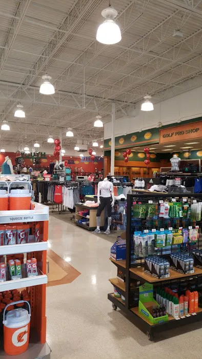 DICK'S Sporting Goods Picture 4