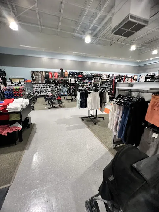 DICK'S Sporting Goods Picture 10