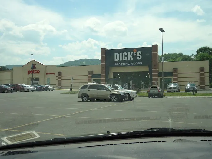 DICK'S Sporting Goods Picture 10