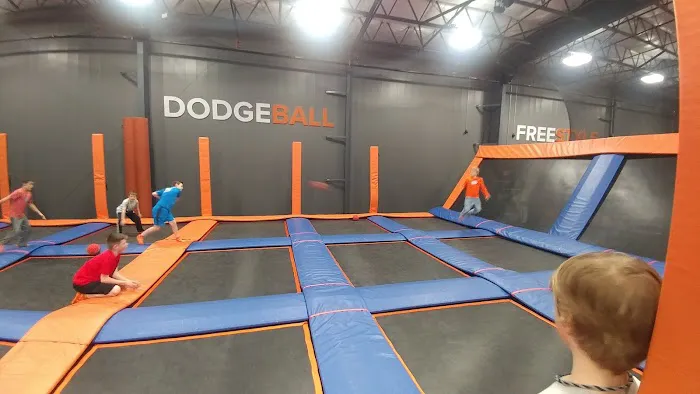 Sky Zone Queensbury Picture 6