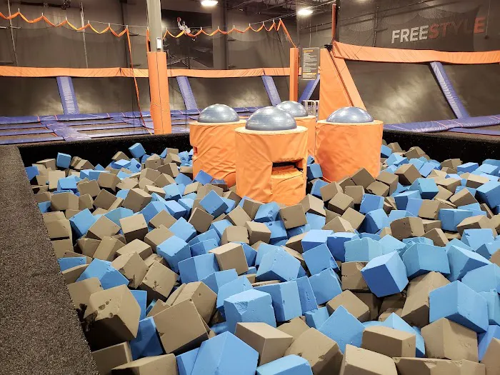 Sky Zone Queensbury Picture 5