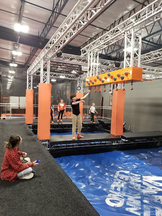 Sky Zone Queensbury Picture 2