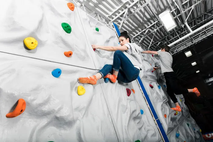 Sky Zone Trampoline Park Picture 8