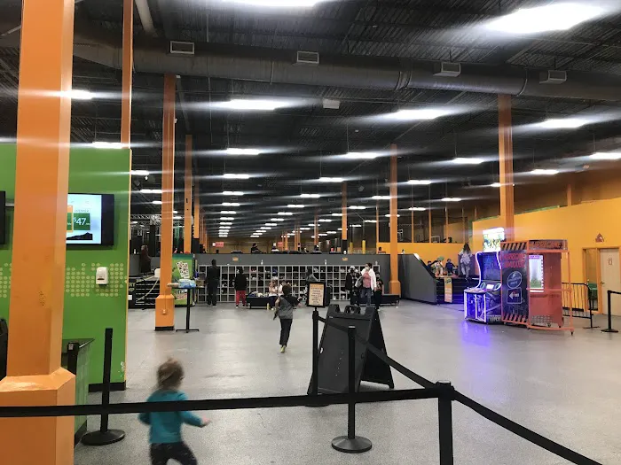 Sky Zone Trampoline Park Picture 4