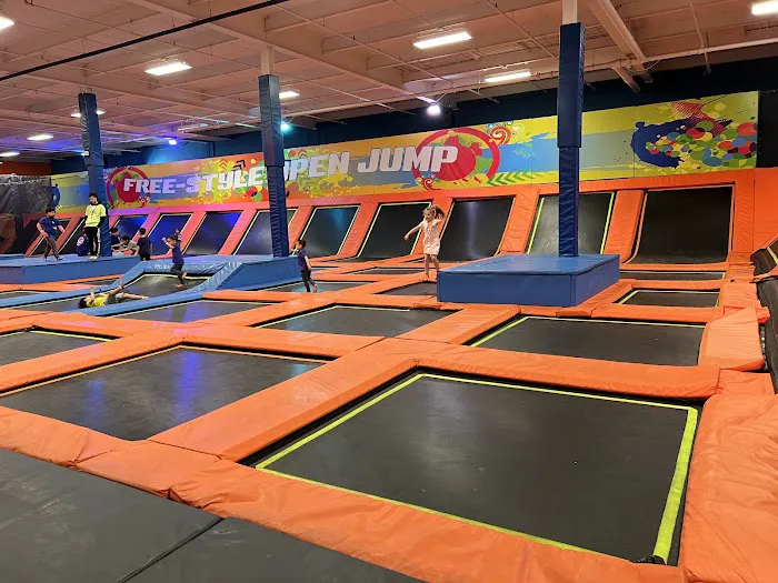 Urban Air Trampoline and Adventure Park Picture 4