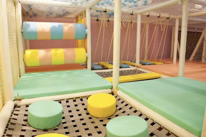 Bubble Island Playground Picture 10