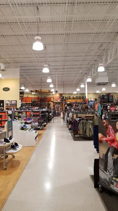 DICK'S Sporting Goods Picture 1