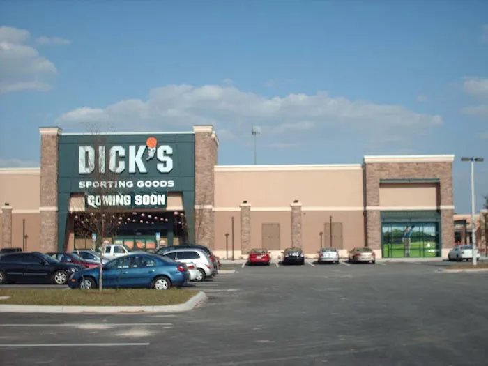 DICK'S Sporting Goods Picture 5