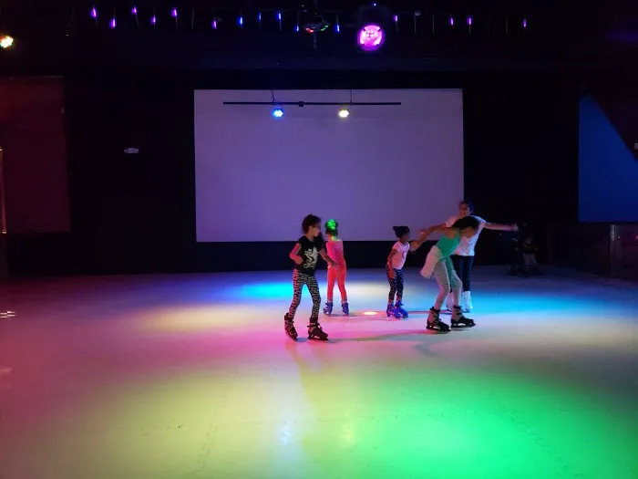 GlowZone Kids Birthday Party Picture 9