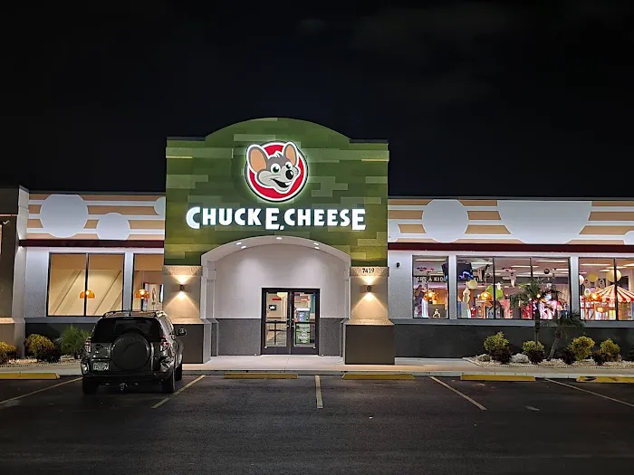 Chuck E. Cheese Picture 8