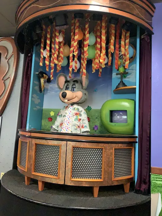 Chuck E. Cheese Picture 6