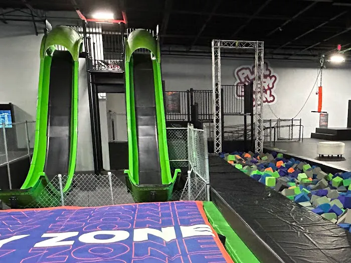 Sky Zone Trampoline Park Picture 4